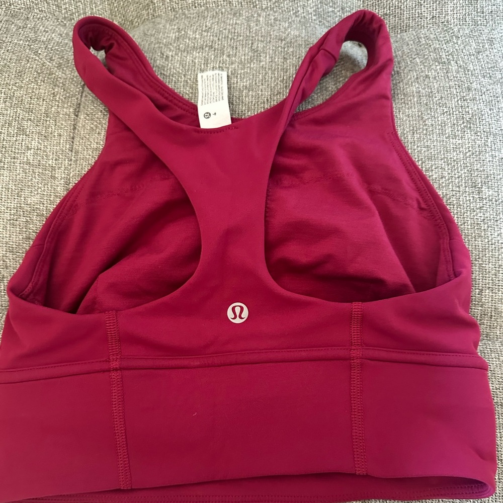 Lululemon sports bra